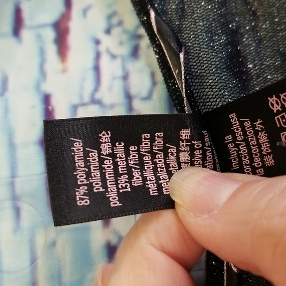 Victoria's Secret Sheer Top - Picture 4 of 7